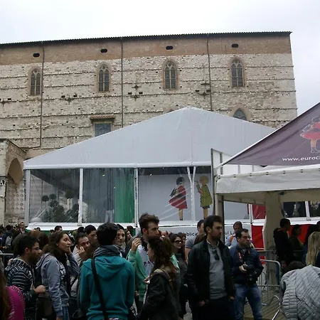 Villa La Poventa Wi-Fi E Parcheggio In Centro Tuoro sul Trasimeno Exterior foto